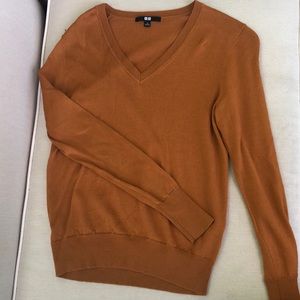 Mustard Uniqlo V-Neck Fitted Wool Sweater